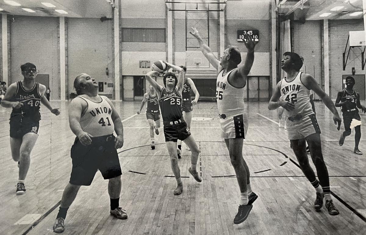 First SOMI Basketball Team, 1975