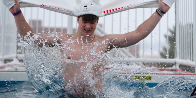 Polar Plunger takes icy dip