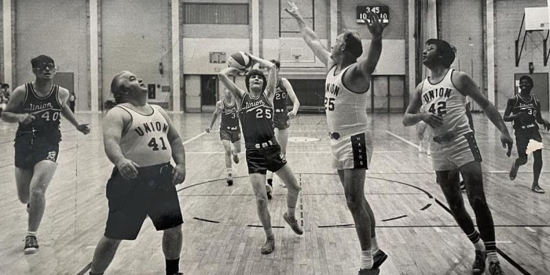 First SOMI Basketball Team, 1975